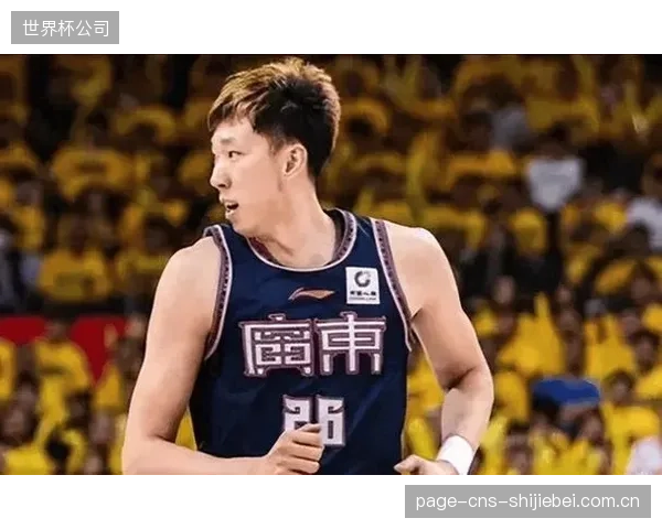 广东宏远顶薪续约周琦存变数,其健康状况成休赛期最大交易变量。 广东宏远顶薪续约周琦存变数,其健康状况成休赛期最大交易变量。